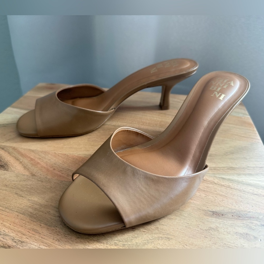 Gianni Bini Reaves Open-Toe Kitten Heel Sandals in Ibiza Nude